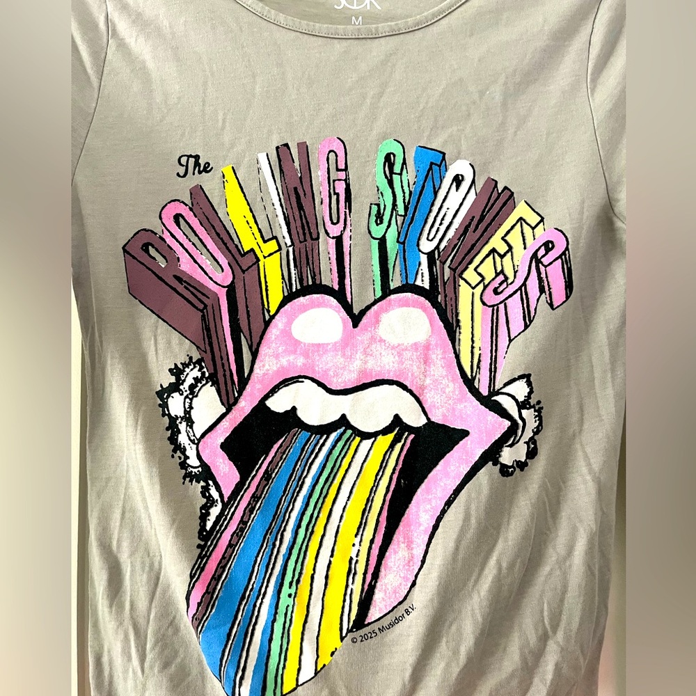 NWOT Chaser Tee
